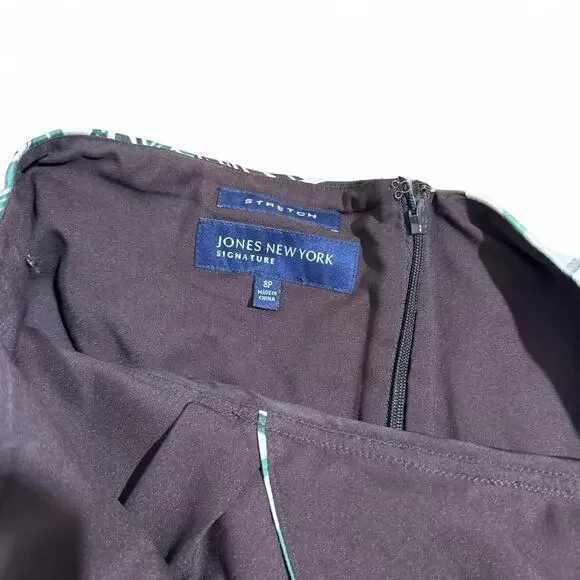 Tropical Leaf Halter Dress | Green White Black | Size M | Jones New York - Picture 5 of 7